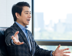 垣見俊之氏