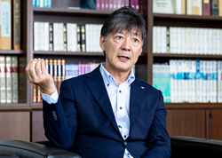小林 徹氏